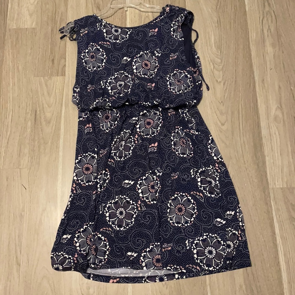Women’s dress